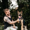 Verspielter Samantha sucht ihre Familie