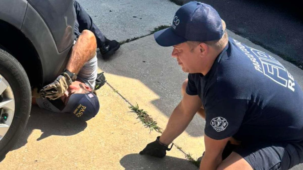 I vigili del fuoco intervengono per un tubo di scarico ostruito: l'operazione prende una piega inaspettata