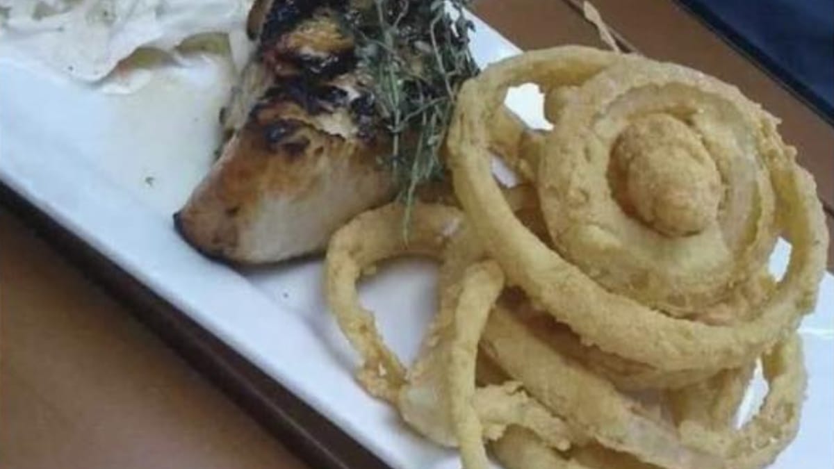 Pubblica la foto del suo pranzo e improvvisamente la rete si scatena!