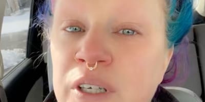 Alter Hund eingeschläfert: Tierklinik rührt Halterin mit liebevoller Geste zu Tränen