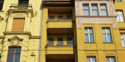 Altes Mehrfamilienhaus