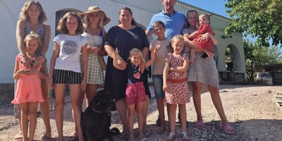 Familie Jelies krijgt commentaar na opmerkingen Johan over hond