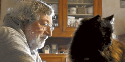 Guccini e un gatto