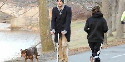 Tom Brady met zijn hond Lua, niet de kloon Junie