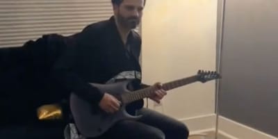 Un guitariste