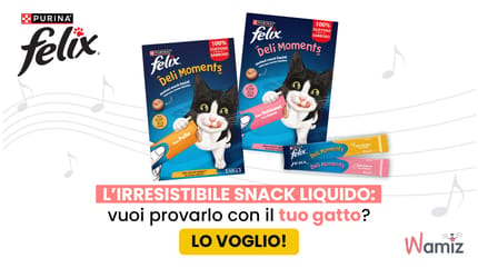 Gatto bianco e nero con Deli Moments al pollo e al salmone