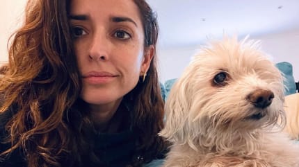 inma-cuesta-con-perra-rumba