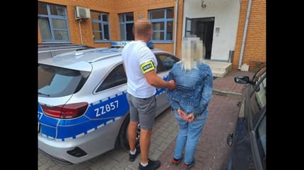 Kobieta aresztowana za przywiązanie psa do drzewa