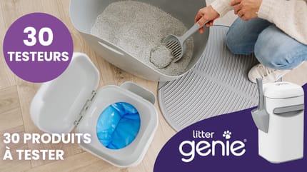 Pelle à litière Litter Genie® utilisée pour nettoyer un bac à litière avec la poubelle Litter Genie® Platinum.