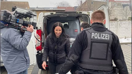 PETA und hundkatzemaus befreien Hunde