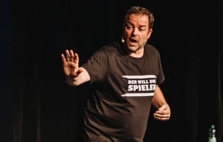 Martin Rütter auf der Bühne