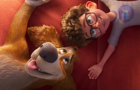 Biscuit le chien super-héros et son petit humain