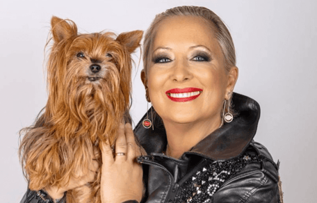 Caroline e il suo cane