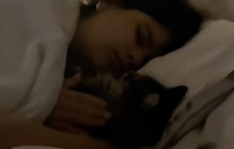 Elle dort