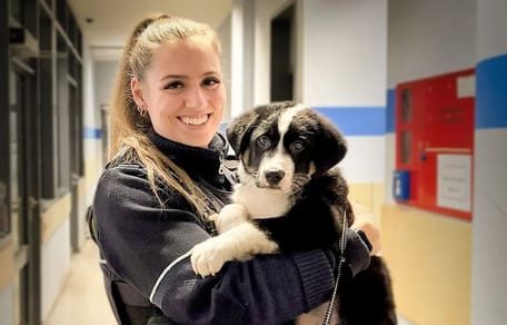 Fundhund Kalle und seine "Pflegemama"