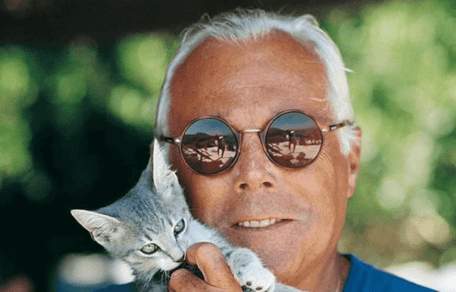 Giorgio Armani e un gatto