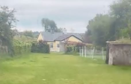Casa con jardín