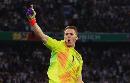 Manuel Neuer jubelt