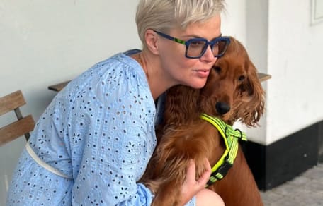 Monika Richardson mit Hund