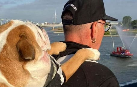 Peet en Bulldog Bep op de Nijmeegse avondvierdaagse