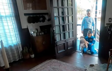 Ricongiungimento tra Christina Koch e la sua cagnolina