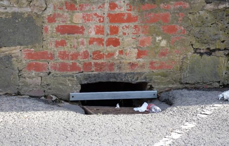 Vernachlässigtes Haus