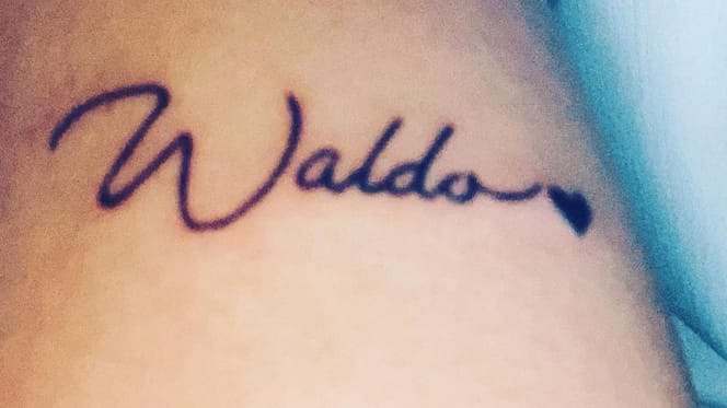 Kira quiso llevar a Waldo tatuado en su piel, por siempre jamás