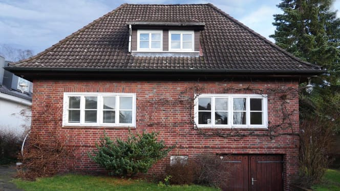 Ouder bakstenen eengezinshuis