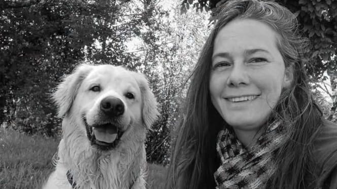 Frau mit ihrem Hund