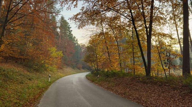 Landstraße in Bayern