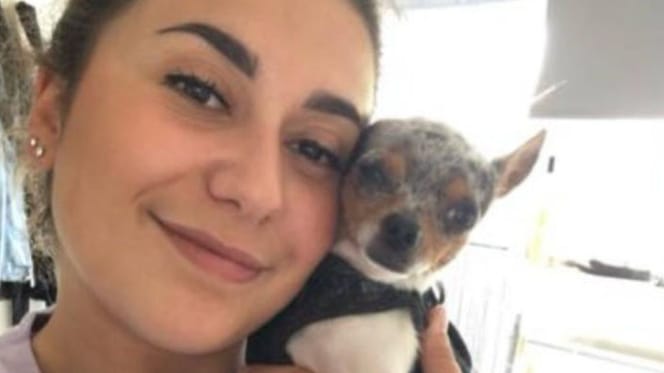 Megan met haar hondje Simba