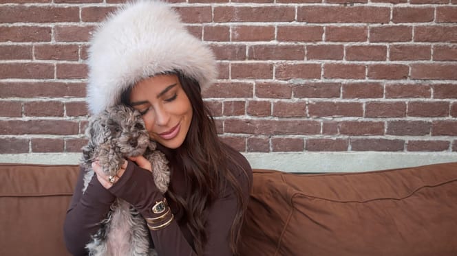 Olcay Gulsen met haar nieuwe pup
