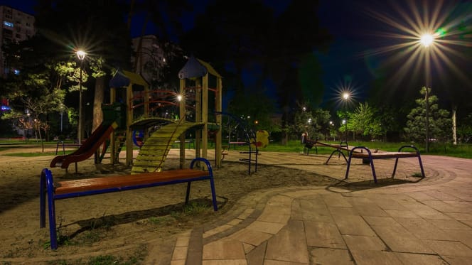 Spielplatz am Abend