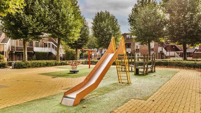 Verlassener Kinderspielplatz