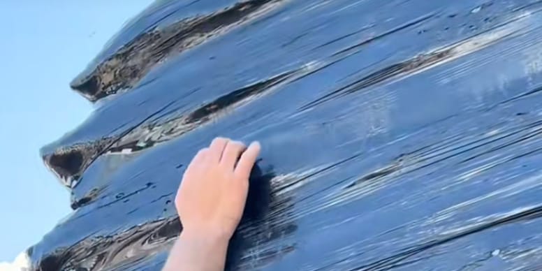 Beton kopen loopt anders dan gepland – angstaanjagend geluid onder de pallets (video)