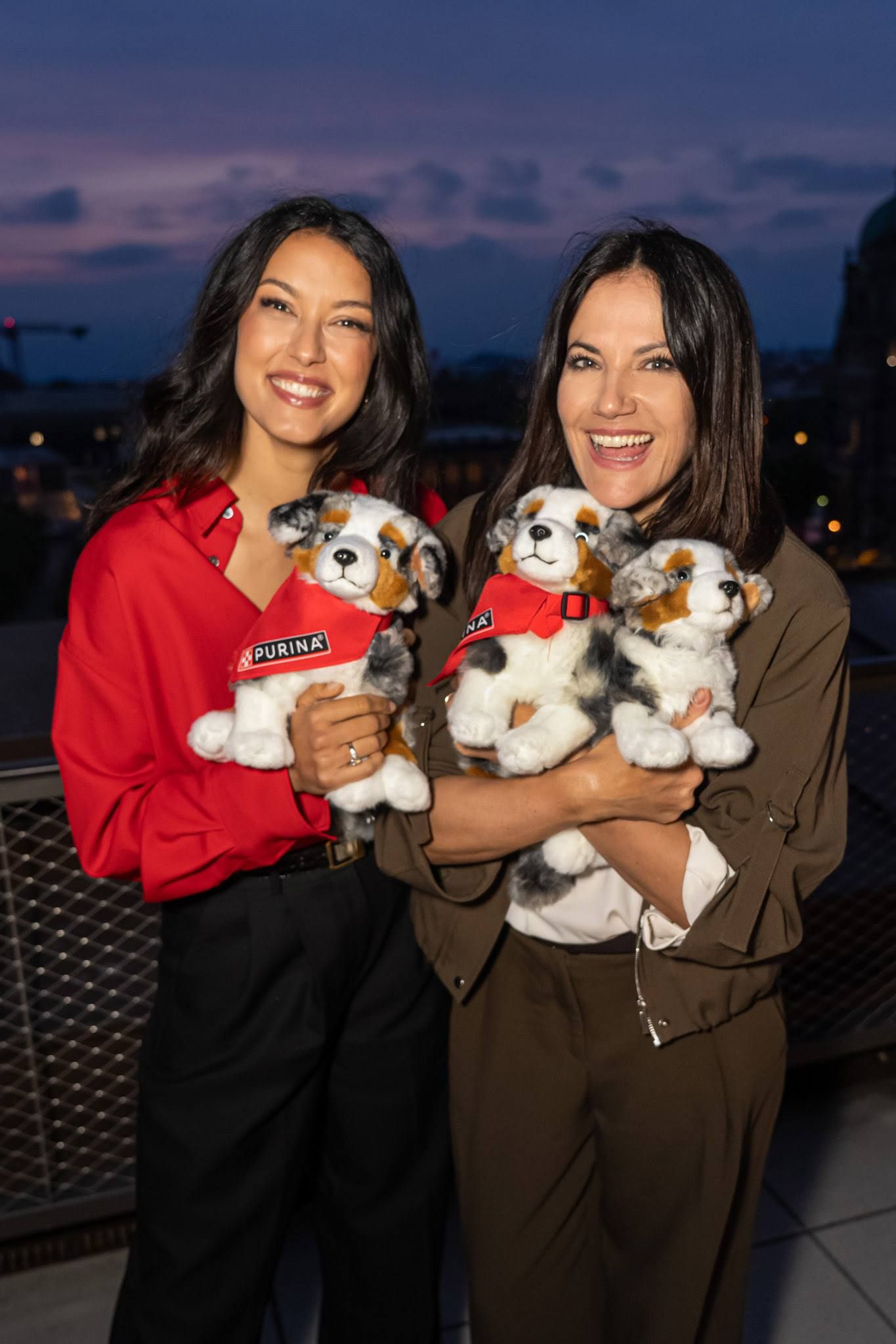 Rebecca Mir und Bettina Zimmermann vereint die Liebe zu Vierbeinern