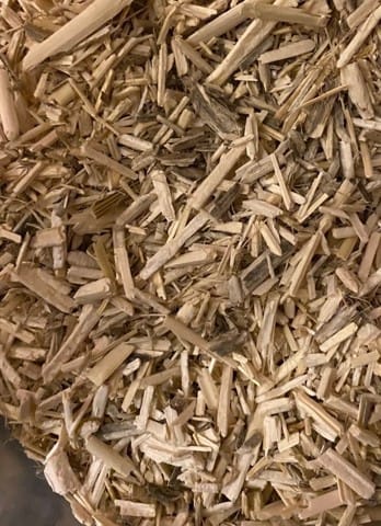 Litière de chanvre noire