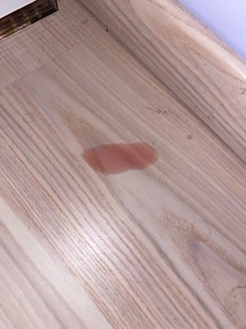 Pipi rouge et incontinence