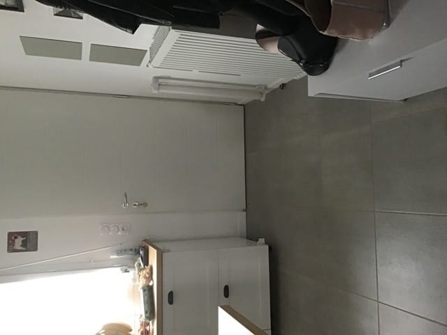 Mon chien griffe ma porte