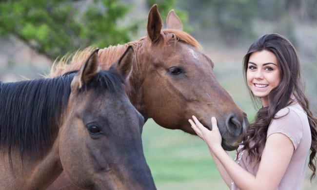 Pétition pour que les propriétaires de chevaux puissent accéder aux centres équestres